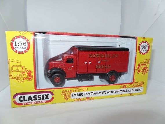 Classix EM7603 1/76 OO Ford Thames Box Van Truck Newbould Newbould's Bread