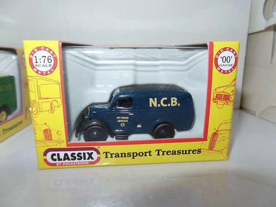 Classix EM76625 1/76 OO Scale Ford Thames Estate E83W NCB Coal Board Pit Head