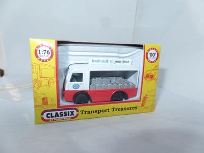 Classix EM76672 1/76 OO Scale NCB Milk Float United Dairies Farmers Wife