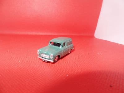 Classix EM76676 1/76 OO Scale Ford Thames 300E Van Mid Green Sun Visor UB
