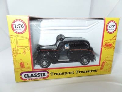 Classix EM76826 1/76 OO Scale Austin FX3 London Taxi Cab Black Red Stripe