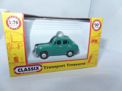 Classix EM76852 1/76 OO Scale Austin A35 4 Door Saloon Green with Bumper Overriders