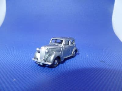 Classix EM76888 1/76 OO Vauxhall Ten Four 10/4 1947 - Metallic Silver UB