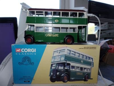 Corgi  35201  1/50 SCALE Daimler Utility Bus London Transport Green Line