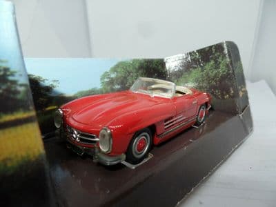 CORGI 96410 1/43 Scale MERCEDES 300 SOFT TOP Red Hood Down MIB