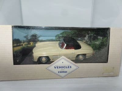 CORGI 96415 1/43 Scale MERCEDES 300 SOFT TOP Beige Black Hood MIB