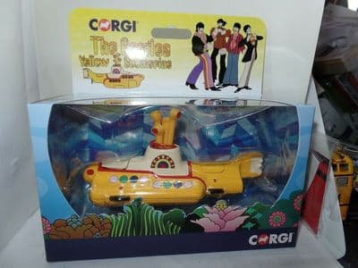 Corgi CC05401 The Beatles Yellow Submarine 134mm Brand New
