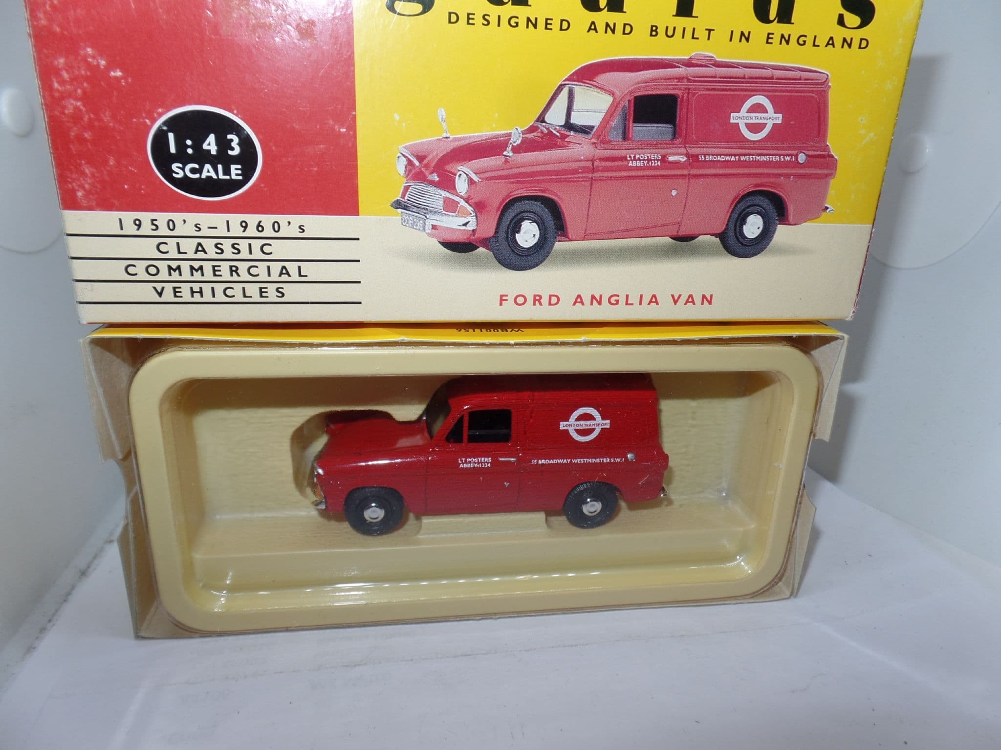 レア物Vanguards 1/43 FORD ANGLIA VAN corgi-lledo-vanguards-va4007-1
