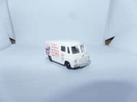 Corgi Trackside DG201013 Morris LD Van Walls Sausages UB