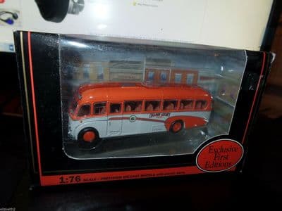 EFE 18701 Bedford SB Duple Vega Orange Luxury Clacton MIB