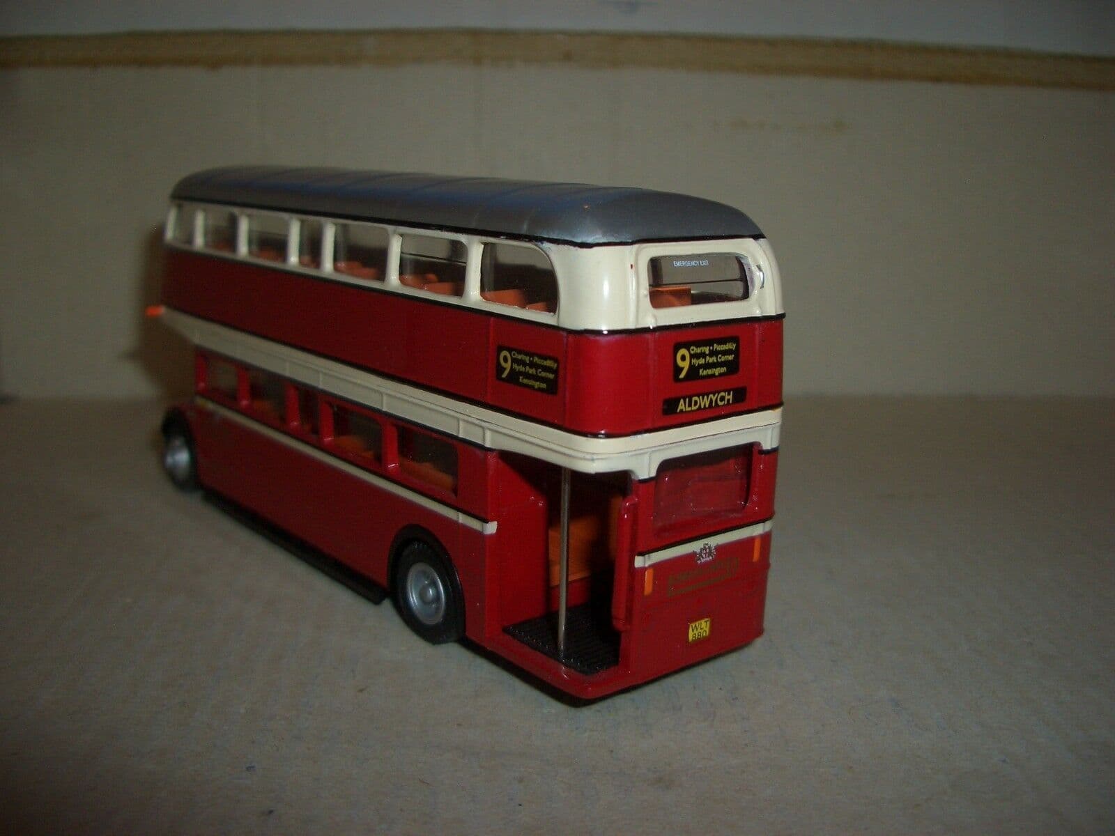 EFE 25510 AEC RML Routemaster Bus London United Heritage Livery 9 ...