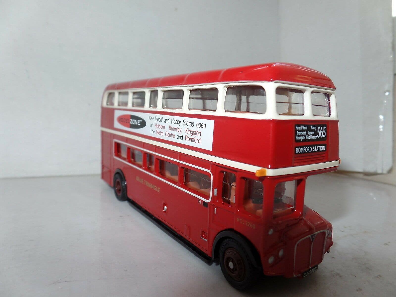 EFE 25605B AEC RCL Bus Blue Triangle London Romford Modelzone Worn Box