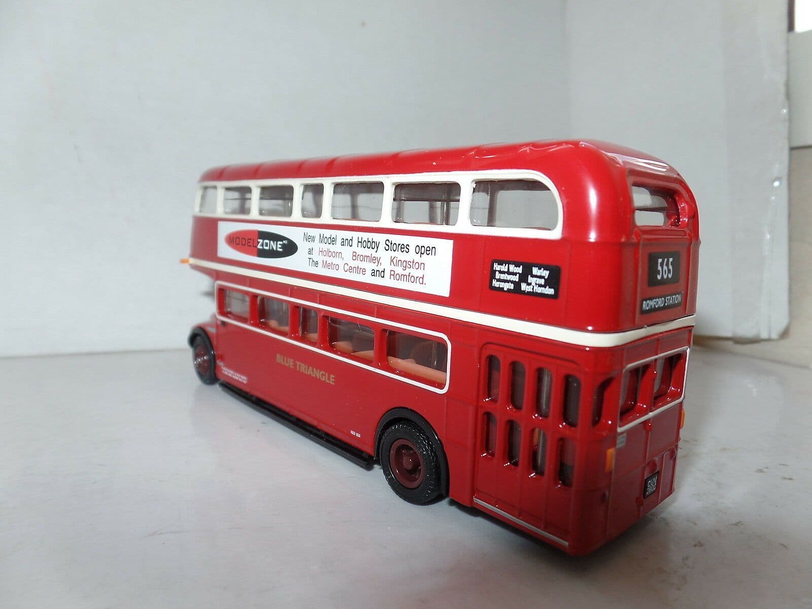 EFE 25605B AEC RCL Bus Blue Triangle London Romford Modelzone Worn Box