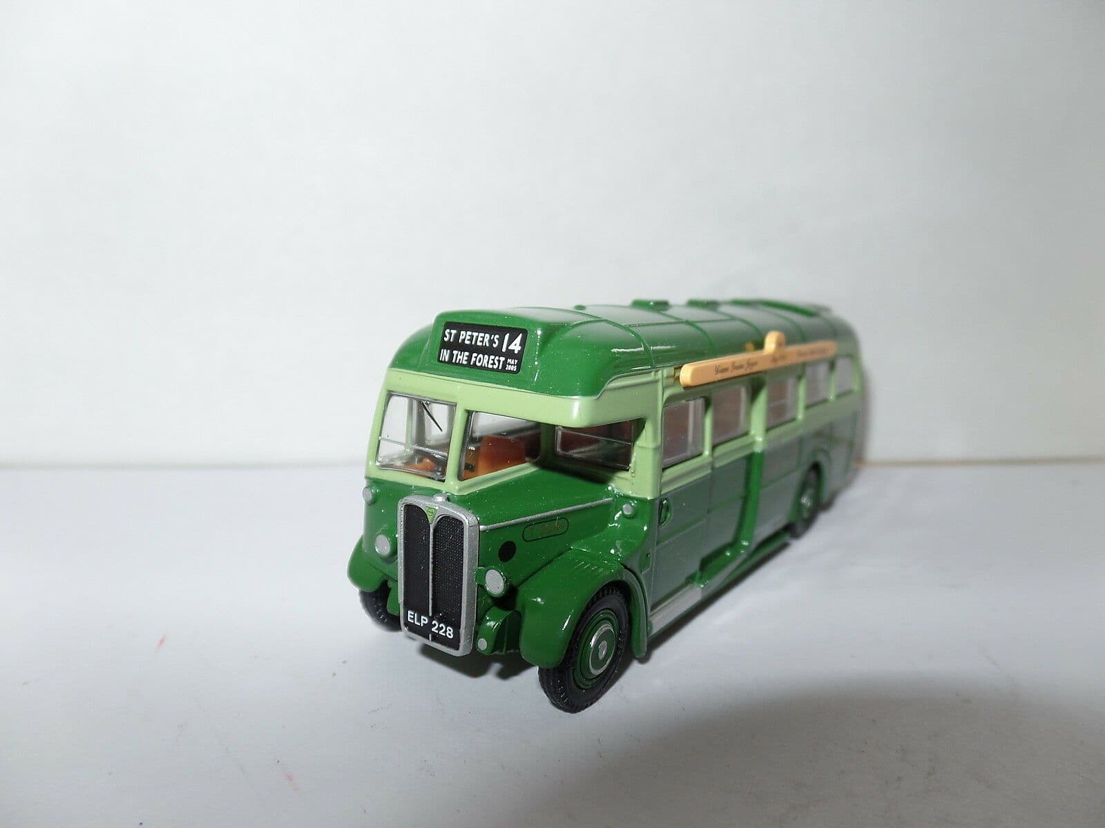 457142_4