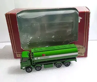EFE 34701 AEC MK V Fuel Tanker Southdown  Bus Support  NBC MIB