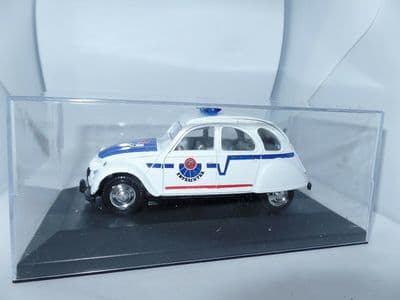 GD01 1/32 Scale Citroen 2CV 2 CV Spain Basque Police Ertziantza