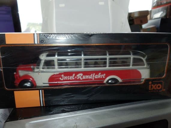 IXO BUS014 1/43 SCALE BORGWARD BO 4000 COACH 1952 Jhel Rundfahrt