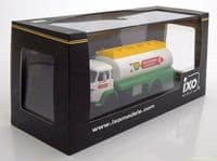 IXO TRU016 1/43 SCALE 1974 SAVIEM SM8 FUEL TANKER, BRITISH PETROLEUM BP