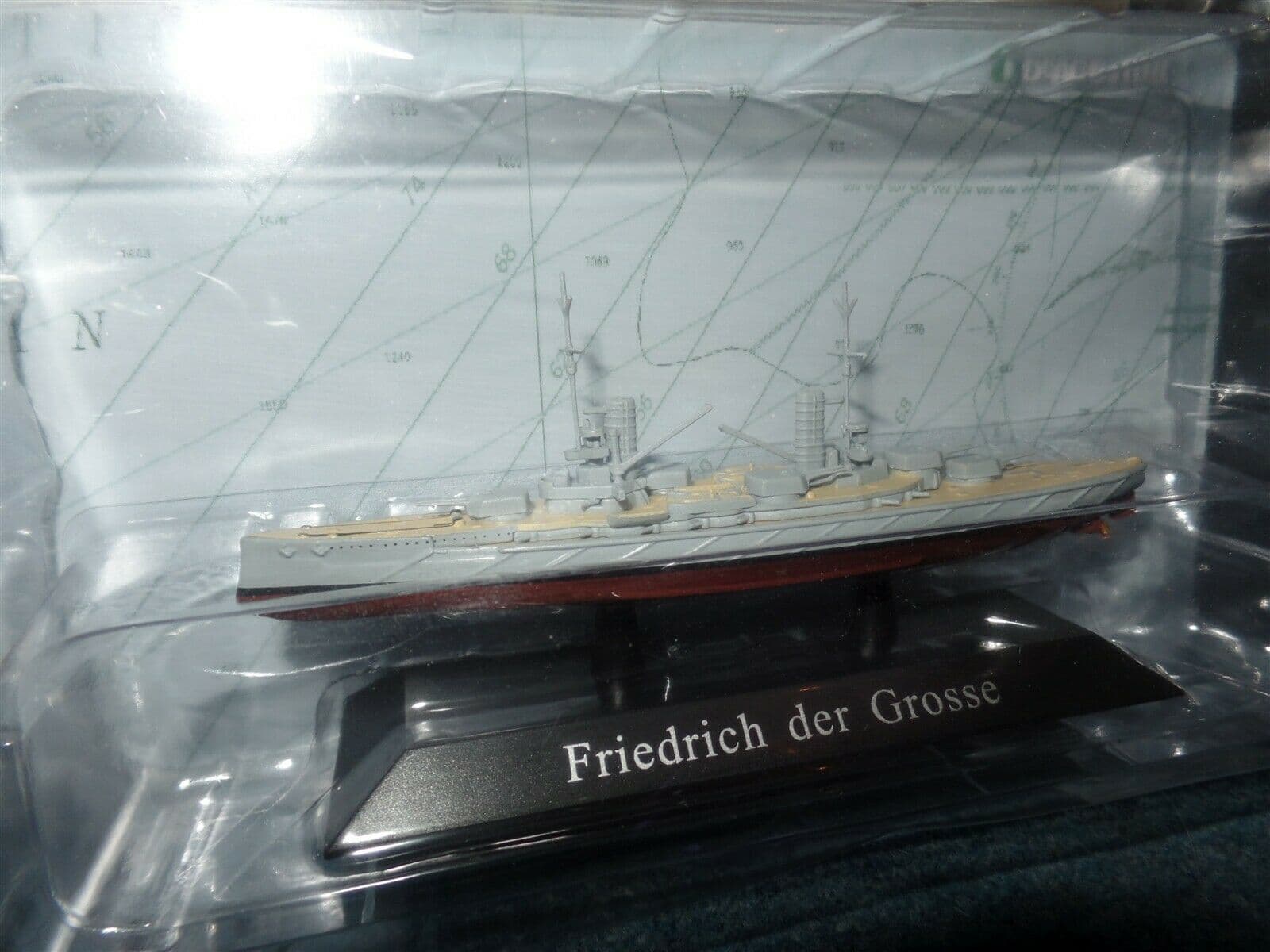 KZ43 Atlas DeAgostini 1/1250 Scale German Koln class Frigate 1961