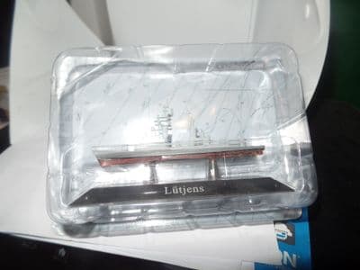 KZ59 Atlas DeAgostini 1/1250 Scale German MAG KZ59 Lutjens Class Guided Missile 1966