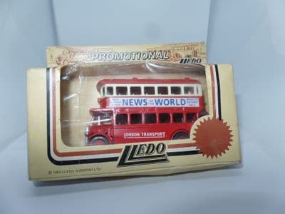 Lledo DG015 AEC Regent Bus London Transport  News of the World