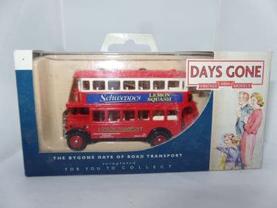 Lledo DG015041 AEC Regent Bus London Transport Schweppes 88 Shepherds Bush