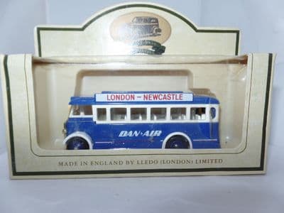 Lledo DG017 DG17 095D AEC Regal Bus Dan Air London Newcastle