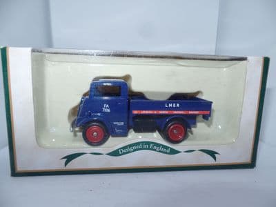 Lledo DG100017 FORDSON 7V TRUCK LNER London North Eastern RAILWAY