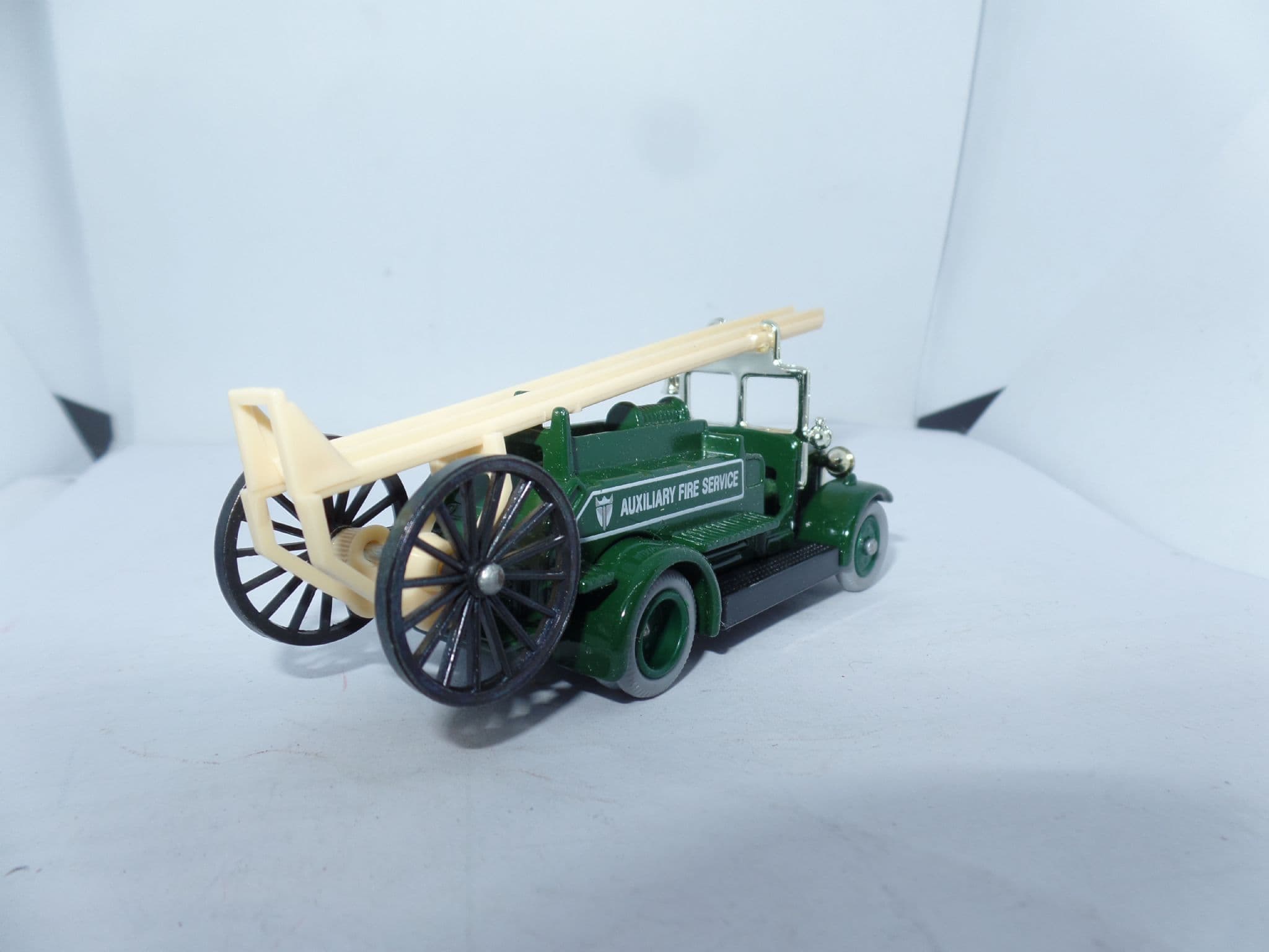 Lledo DG12 DG120006 12006 1934 Dennis Fire Engine Auxillary Service Green