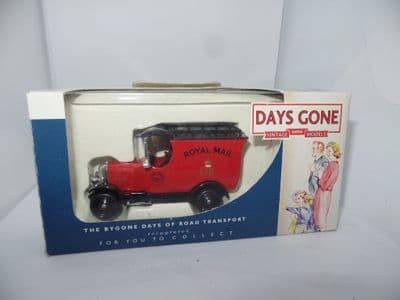 Lledo DG50 DG050044 MORRIS Bull Nose VAN Royal Mail Post Office Red