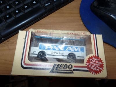 Lledo Marathons M2  Bus Coach Setra Pan Am