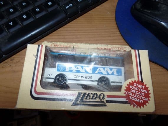 Lledo Marathons M2  Bus Coach Setra Pan Am