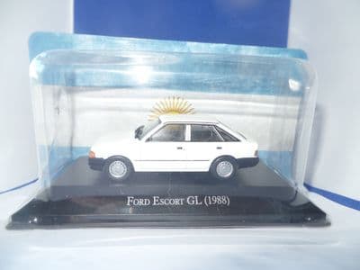 LX53 1/43 SCALE Ford Escort GL White 1988 Argentina