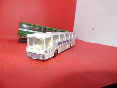 Majorette 373 1/87 HO Scale Neoplan Coach Air France Airline French White
