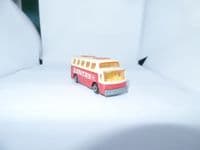 Matchbox 65 Airport Bus Coach Quantas Australian Airline  Good UB