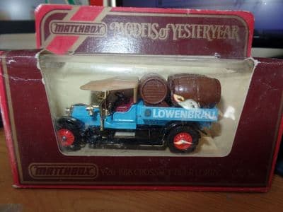 Matchbox Models of Yesteryear Y26 Y-26 1918 CROSSLEY BEER LORRY LOWENBRAU Barrells