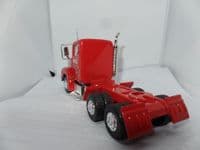 Motorcity Classics RIC 443012 1/43 O Scale Mack T Cab Coca Cola Christmas LED Lights