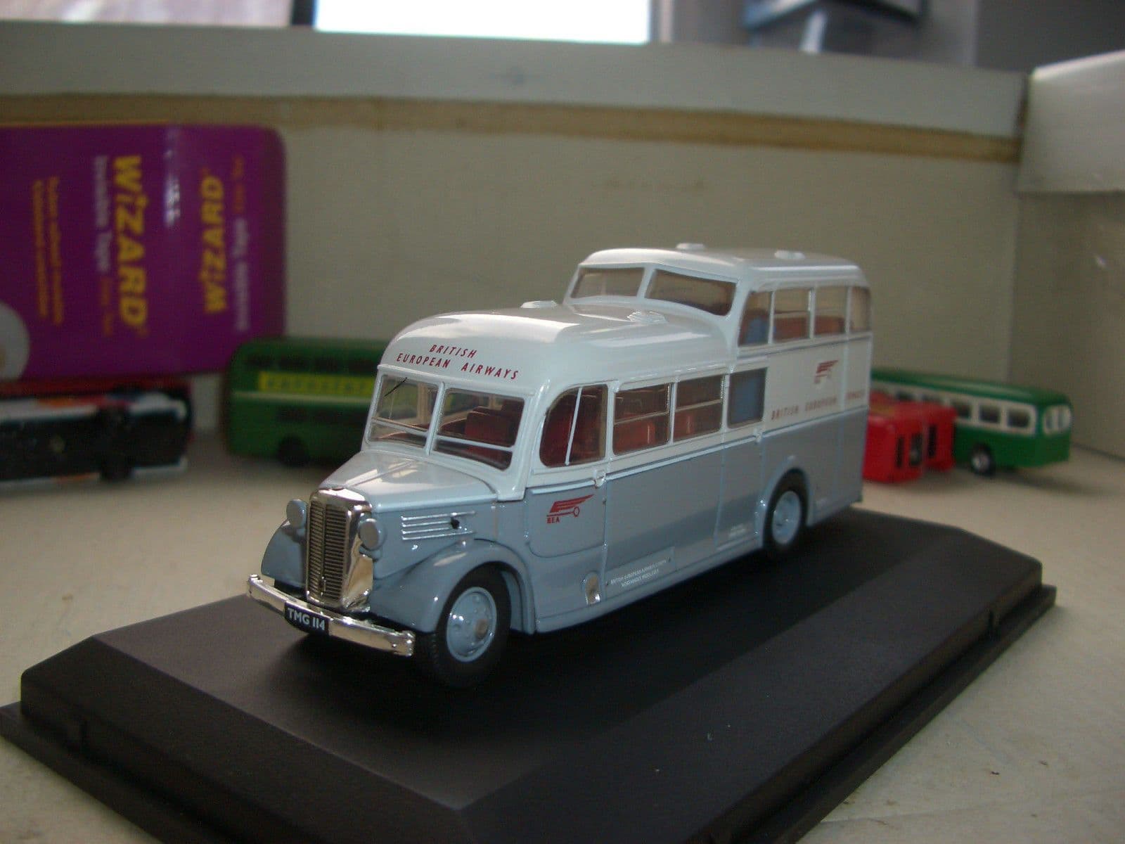 Oxford 76COM003 COM003 Commer Commando Bus Coach BEA British Airways