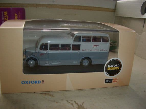 Oxford 76COM003 COM003 Commer Commando Bus Coach BEA British Airways