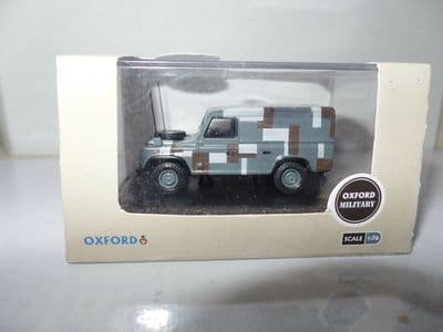 Oxford 76DEF012 DEF012 1/76 OO Land Rover Defender Military Berlin Aerials
