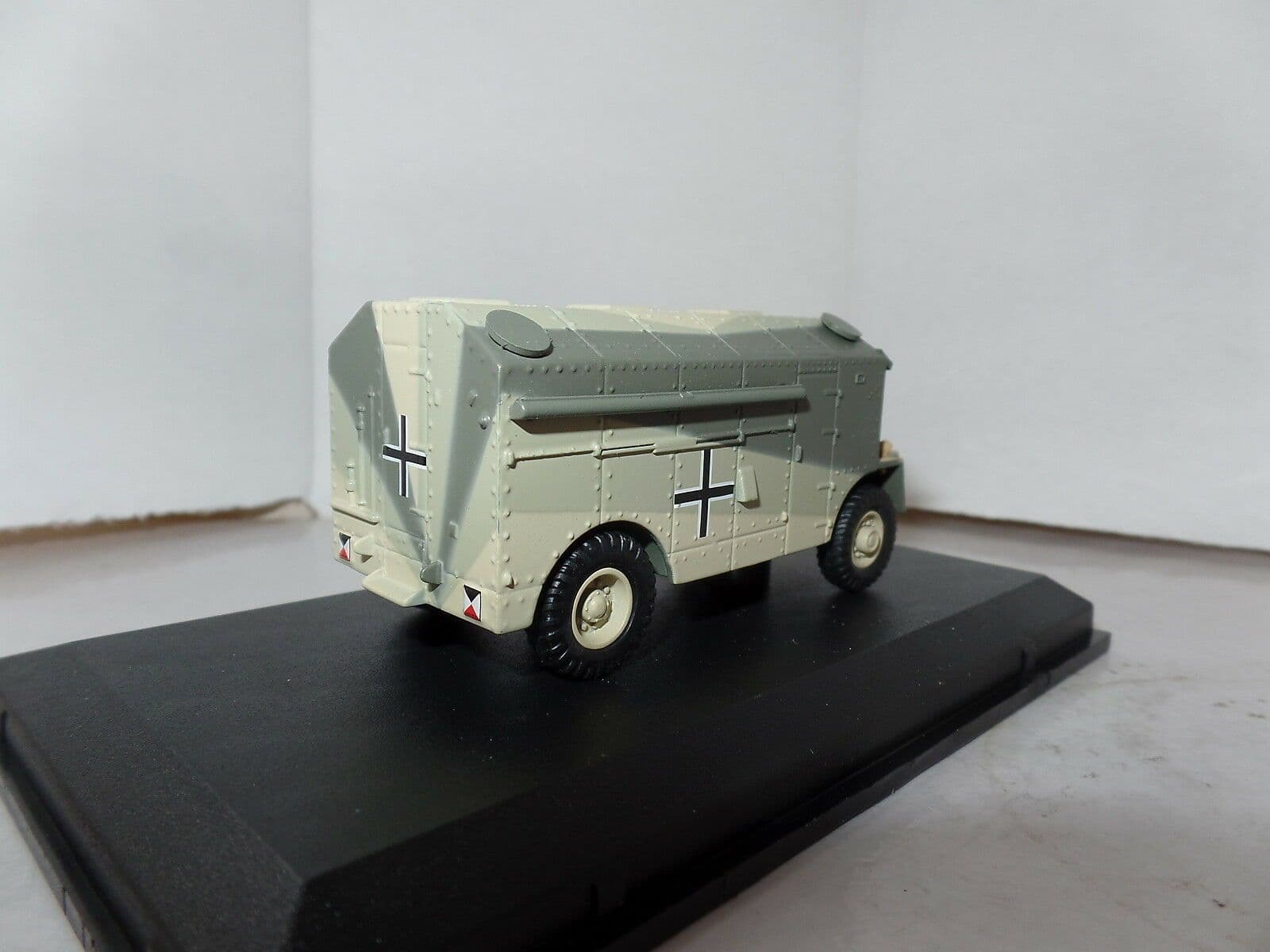 Oxford 76DOR004 DOR004 1/76 OO AEC Dorchester German Captured Rommel ...