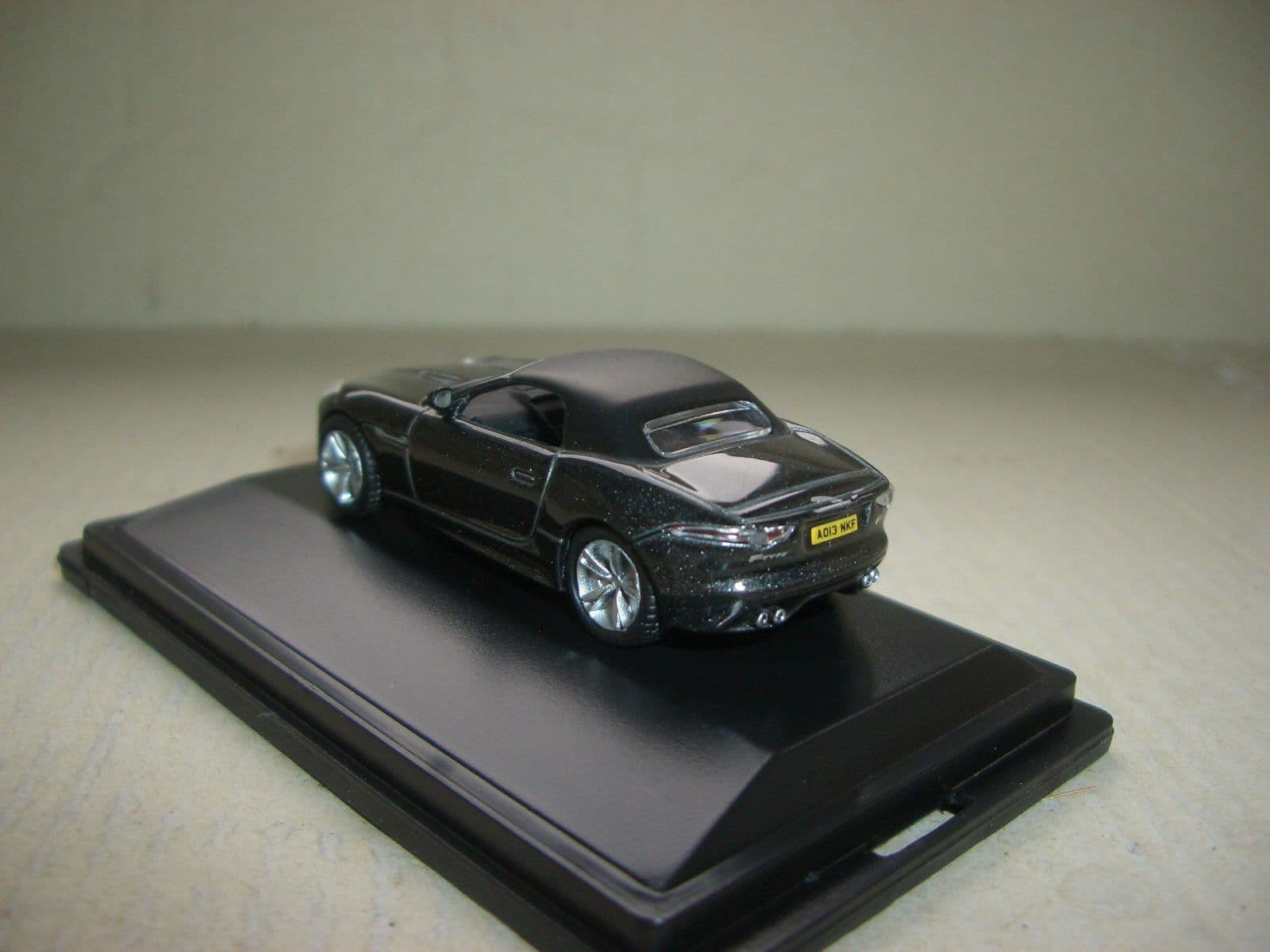 Oxford Diecast Jaguar F-Type Modellauto – Maßstab 1:76, Stratus Grey, Kompatibel Mit OO Modelleisenbahnen