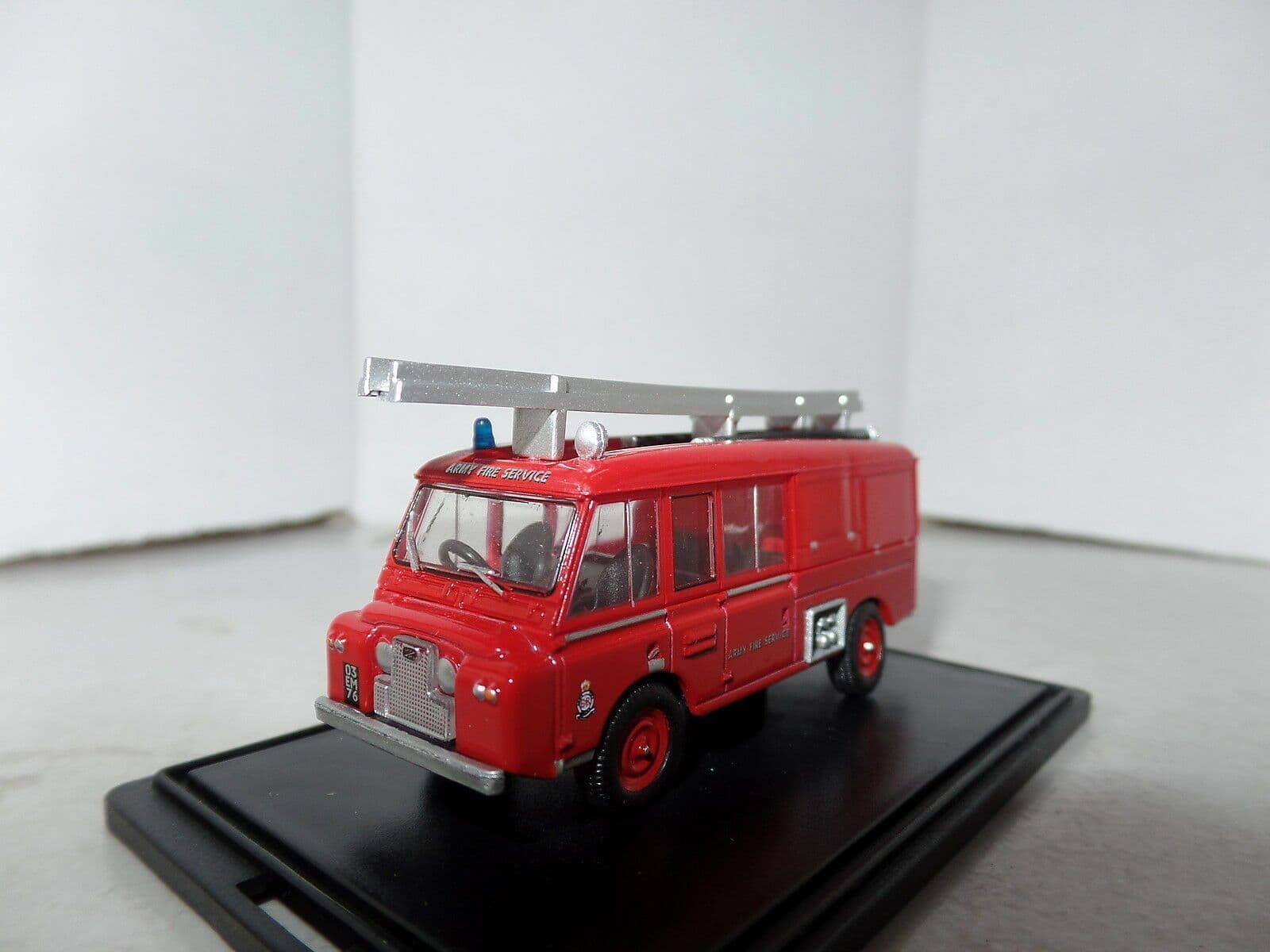 Oxford 76LRC004 LRC004 1/76 Land Rover FT6 Carmichael Fire Army Service ...