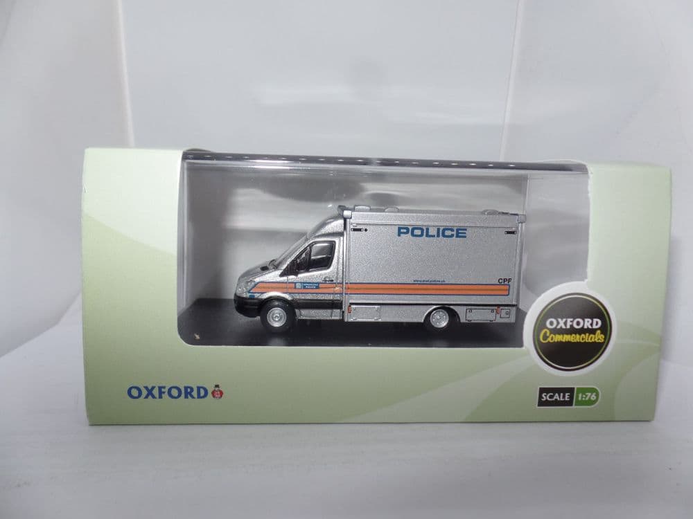 Oxford Diecast 76MGB005 MGB Roadster Metropolitan Police Oxford Diecast 76MGB005 MGB Roadster Metropolitan Police