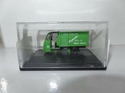 Oxford 76WE004 WE004 1/76 OO Milk Float Cooperative COOP Bread Green Chesham
