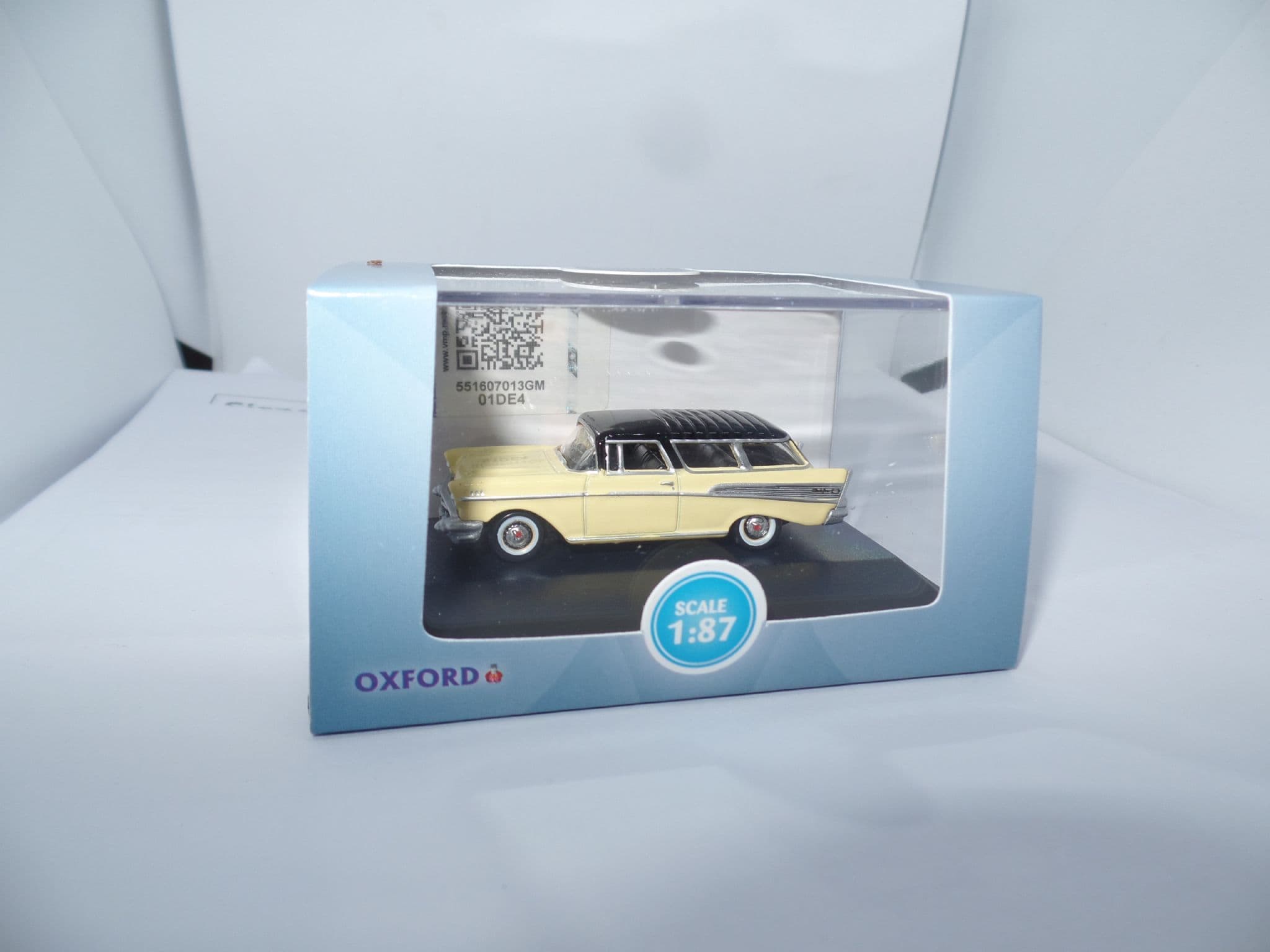 MATCHBOX 1/43 Chevy Nomad 1957 ノマド　ミニカー MATCHBOX 1/43 Chevy Nomad 1957 ノマド ミニカー