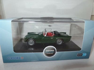 Oxford 43DSP004 DSP004 1/43 O Scale Daimler SP250 Open British Racing Green MIMB