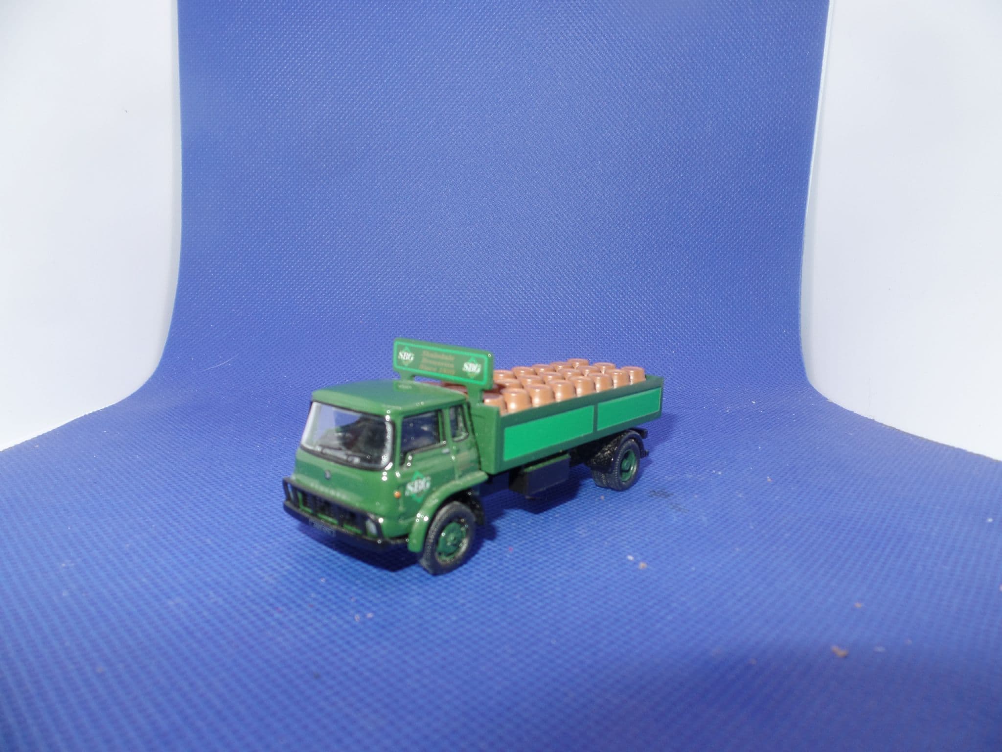 Miniature Lansdowne Models 1/43 - Bedford Dormobile 1960 Vert Lime (Collection - Ébréchée)