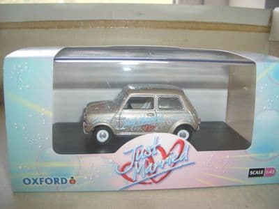 Oxford 43MIN016 MIN016 1/43 BMC Mini Car Just Married Wedding Bride Groom Gift