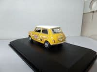 Oxford 43MIN022 MIN022 1/43 O BLMC Mini Car Just Divorced Yellow Ball & Chain